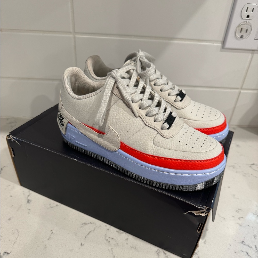 WOMANS AIR FORCE 1 JESTER XX